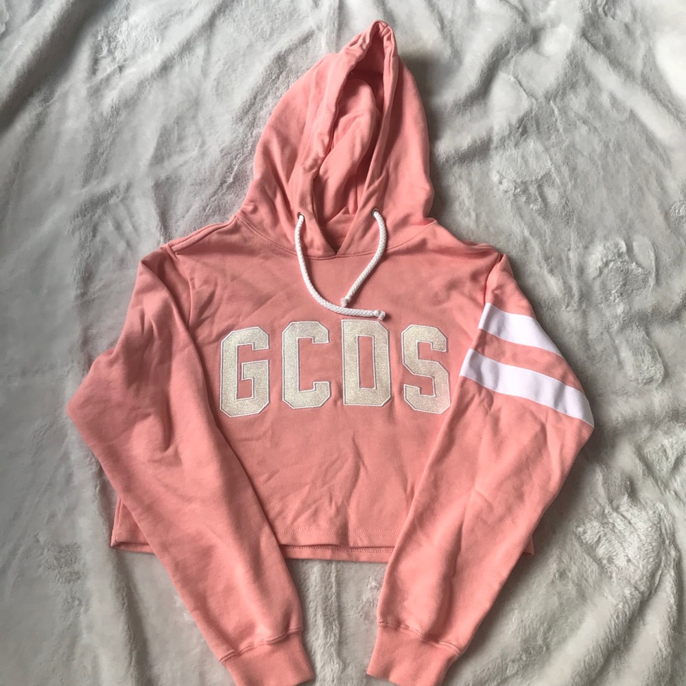 gcds cropped hoodie